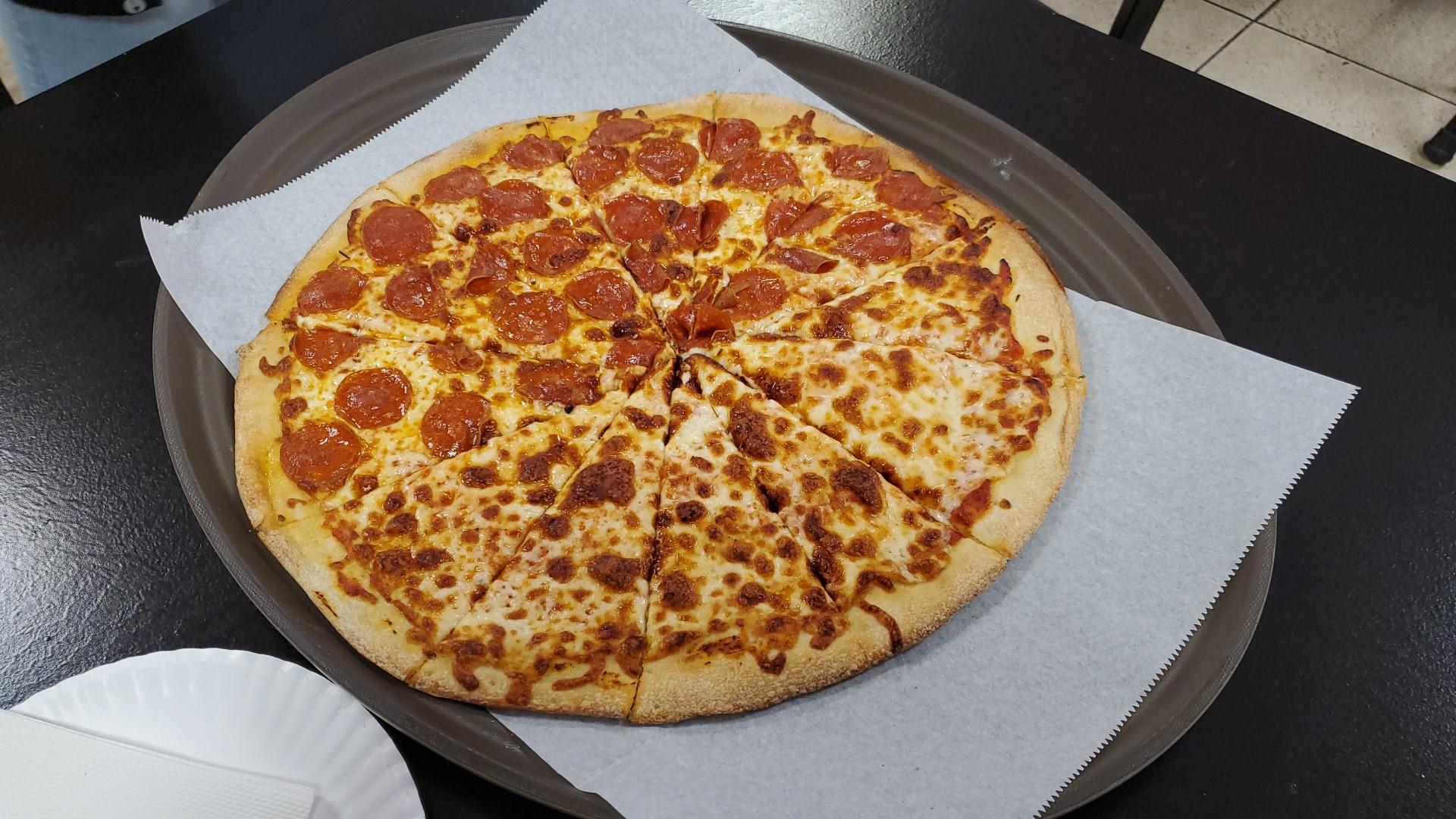 Mana Pizza Wings & Bakery 2