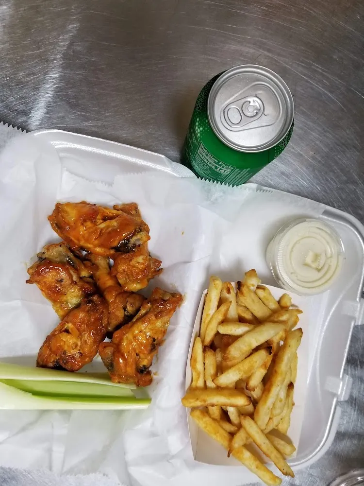 Wings Como